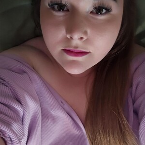 Lilah_Sweet webcam livesex profile in chubby cams