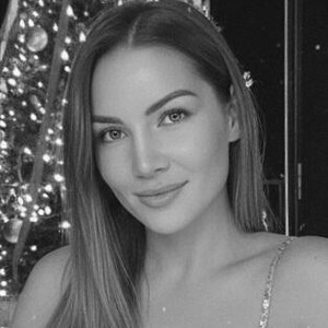 ArianaAri Mature webcam from Romania