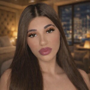 ElizabethQueen featured webcam