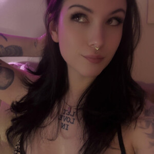 JaydeGreen Young webcam from Canada