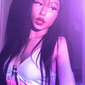 Luna_Allure Young webcam from United Kingdom