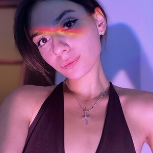 M1ss_arina webcam profile - Ukrainian