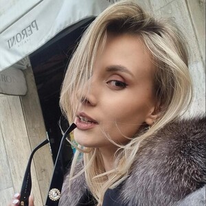 MishelleBrizo Young webcam from Romania