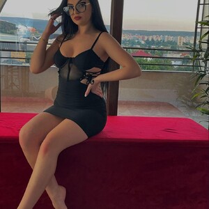 SeleneKiss webcam livesex profile in young cams