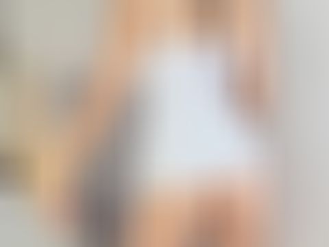 AllieSmiles featured webcam